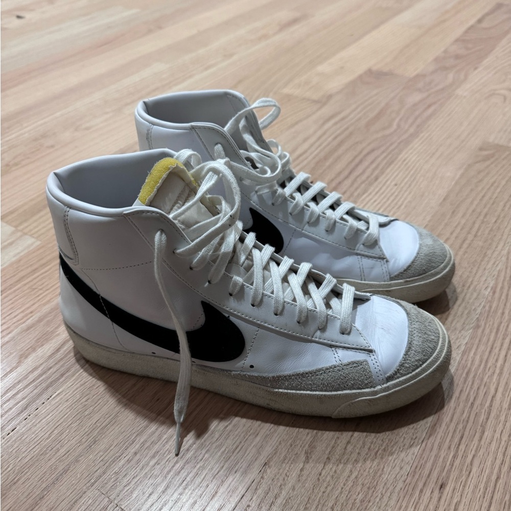 Men’s Nike blazers size 11